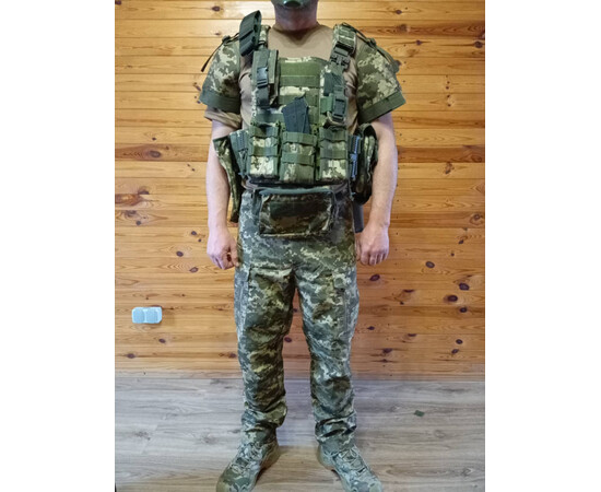 Плітоноска тактична в комплекті піксель