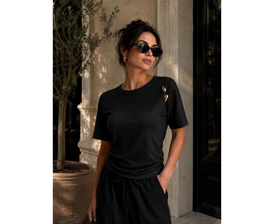 Футболка жіноча F052 black (S-L)