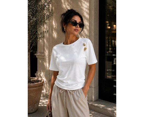 Футболка жіноча F052 white (S-L)