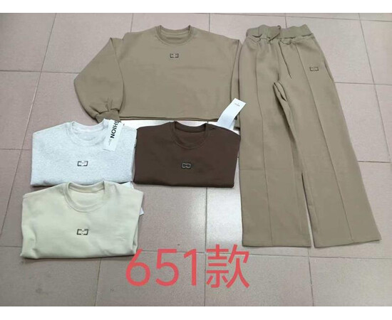 Спортивний костюм жіночий 651 l.beige (M-L)